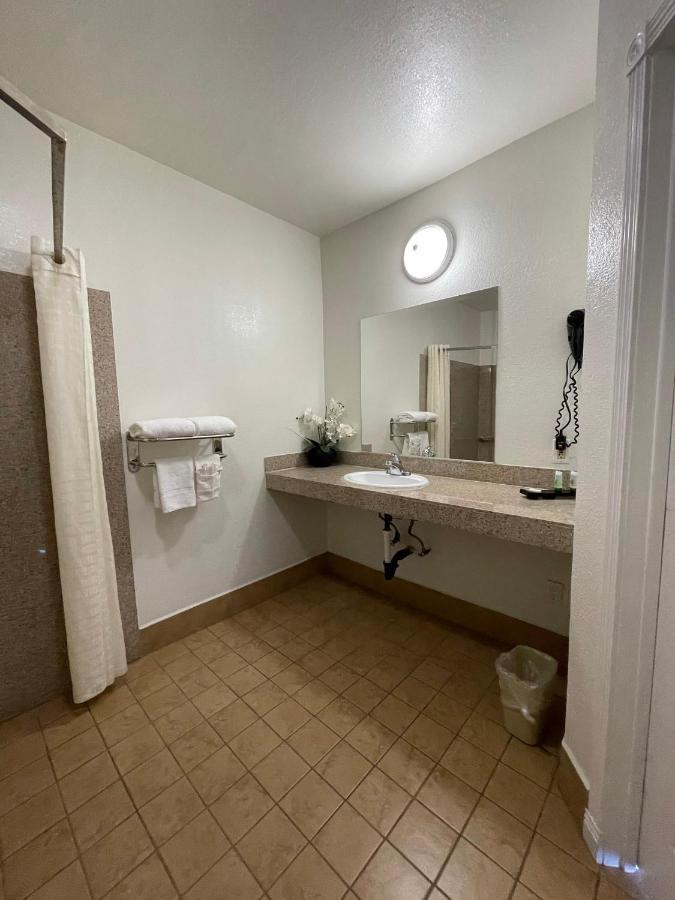Palm Tropics Motel Glendora Extérieur photo