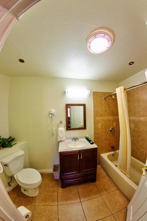 Palm Tropics Motel Glendora Extérieur photo